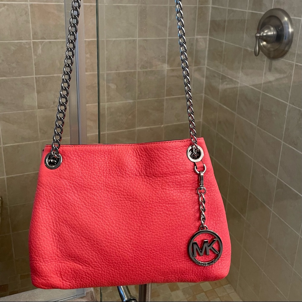 Michael Kors Jet Set chain messenger